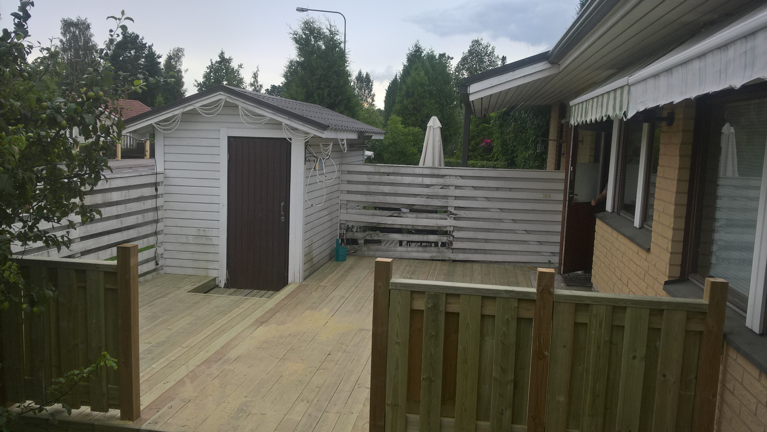 Terassi 30m2 ja aita, Metsola Vantaa
